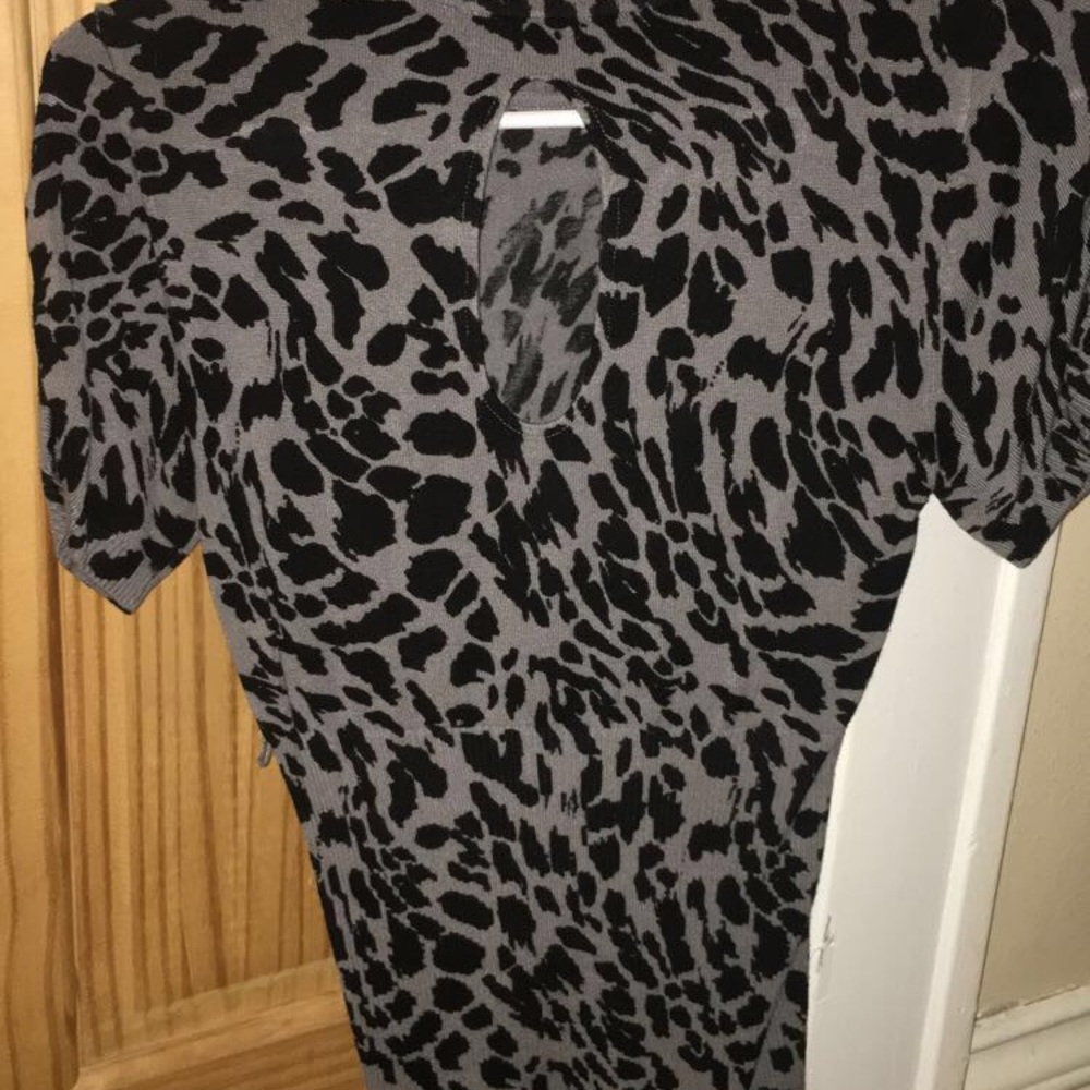 Cheetah sweater gray
